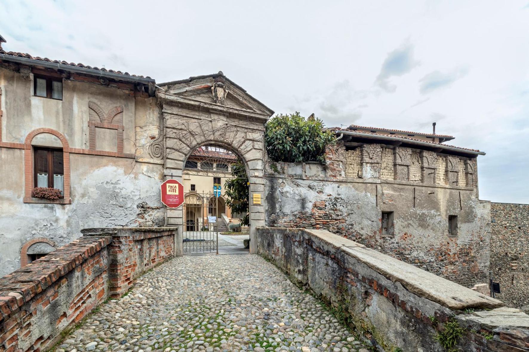 Appartamento Palazzo Dei Duchi أفيليانا المظهر الخارجي الصورة